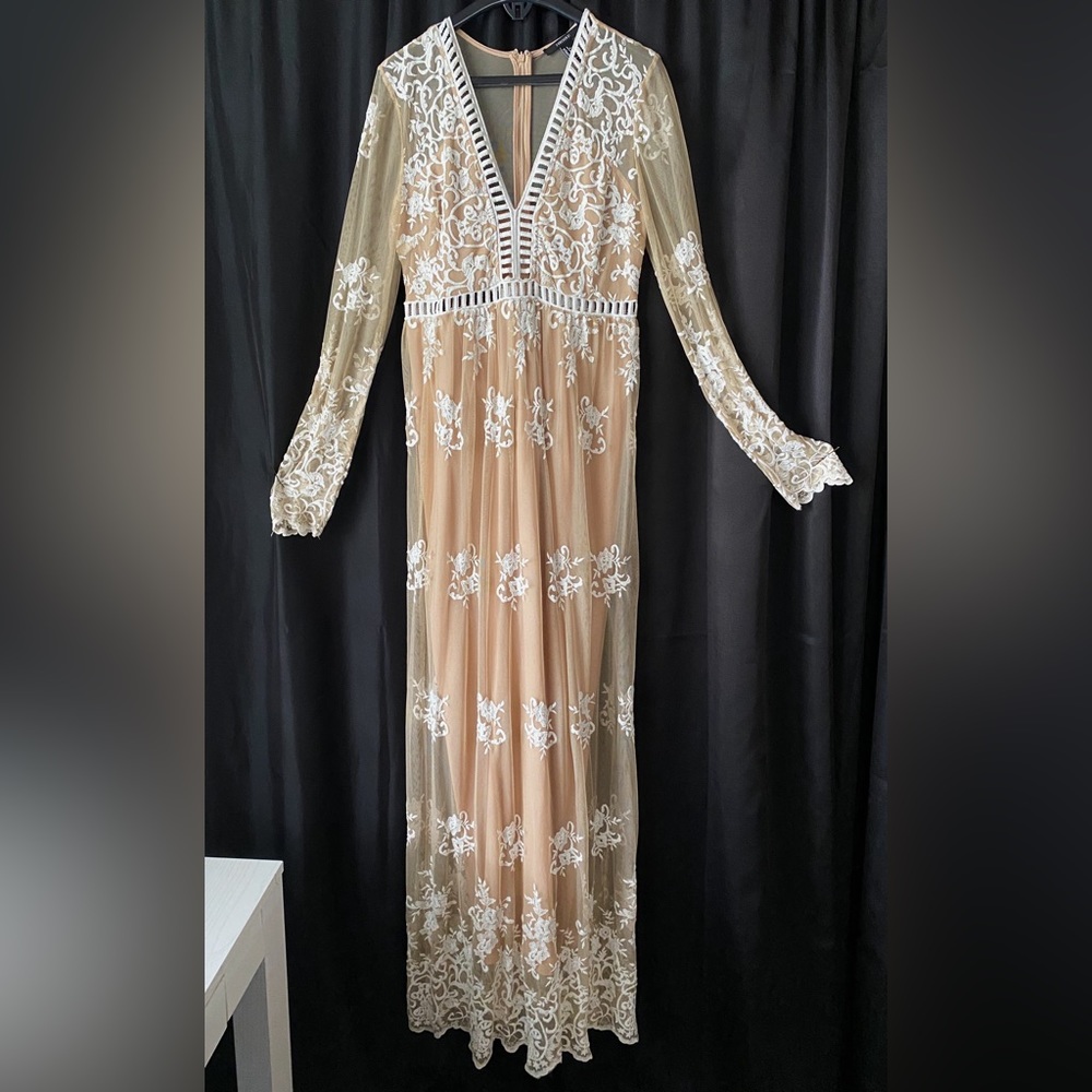 Nude long dress with lace details